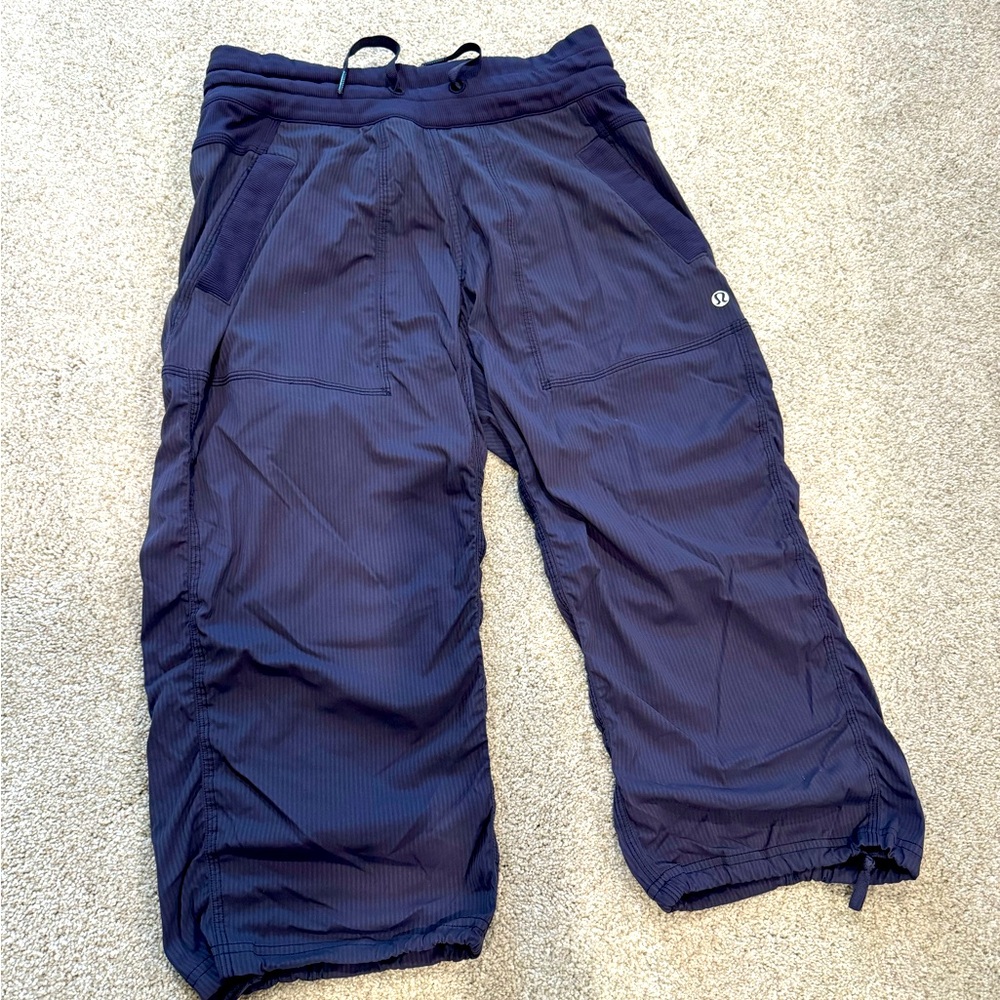 Lululemon cropped studio unlined pants size 4